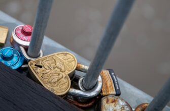 guard crypto wallet safely for beginners