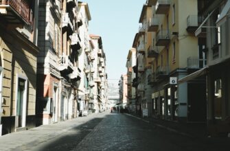 pay taxes on airdrop income in italy
